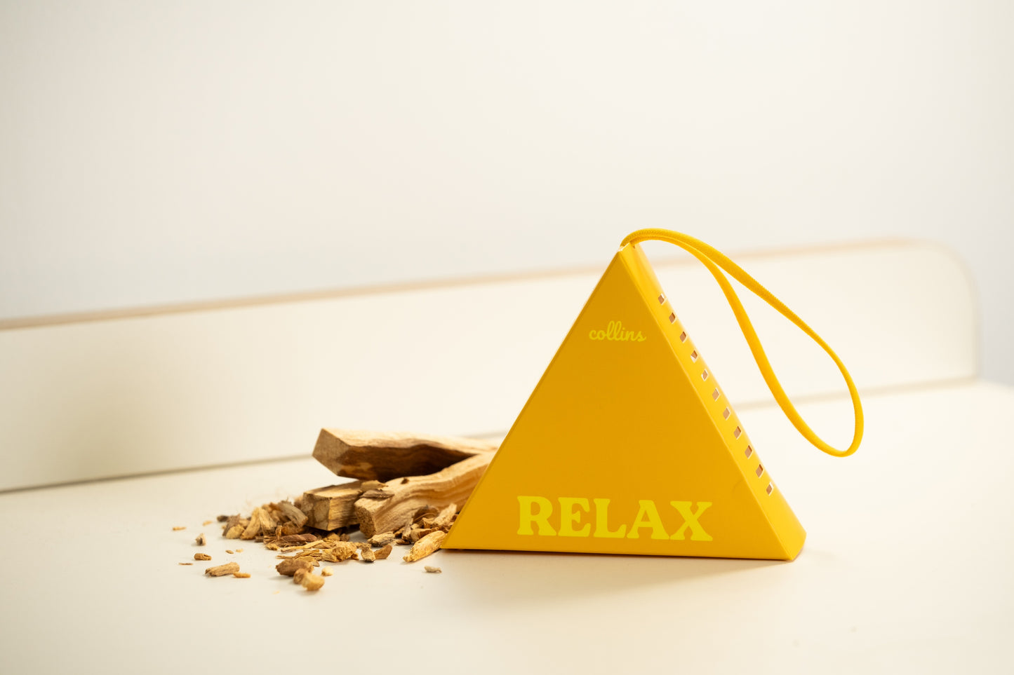 Collins | SANDALWOOD | Fragrance Sachet